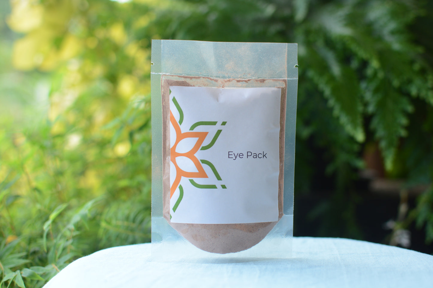 Under Eye Pack - contains Chakshusya herbs that vitalise Eyes 50 gms